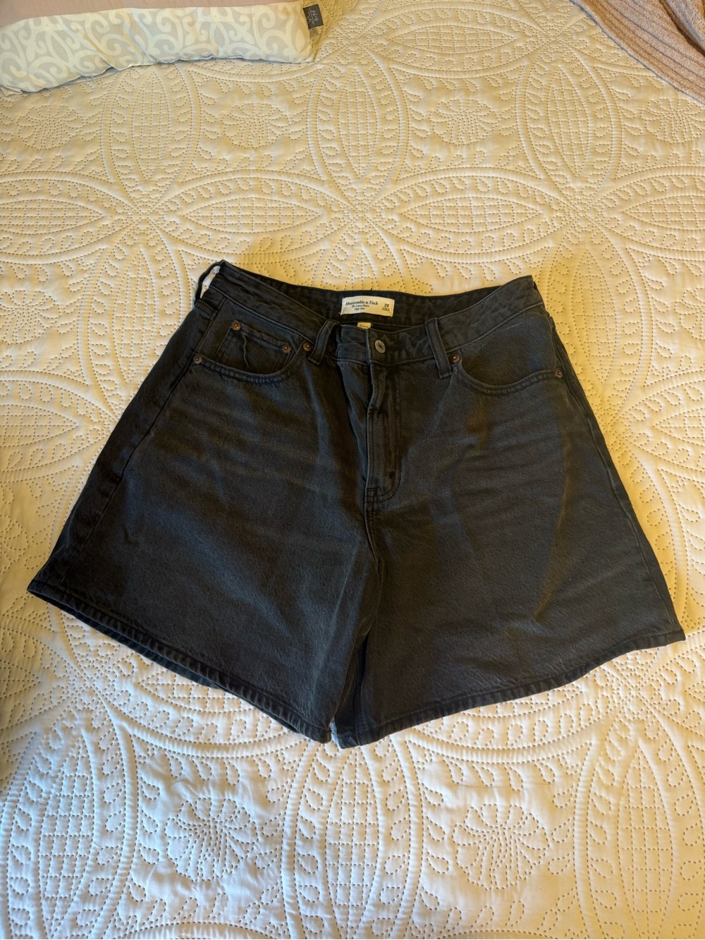 Abercrombie 29 Curve Love High Rise Loose Shorts